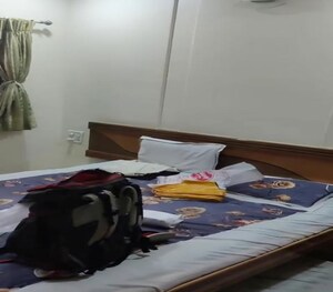 Bedroom in 2 BHK Apartment at Parel – for Rent