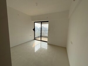Room in 3 BHK Apartment at Majestique Signature Towers, Balewadi – for Rent