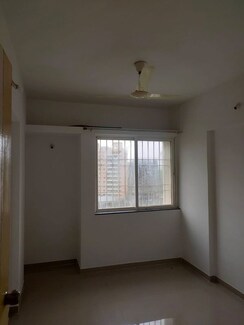 2 BHK Apartment For Sale in Scapers The Leaf