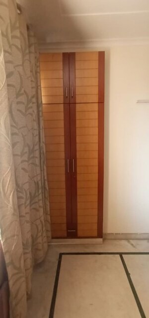 Bathroom in 3.5 BHK Apartment at Swaran Villa Friends Apartments, Sector 52 – for Rent