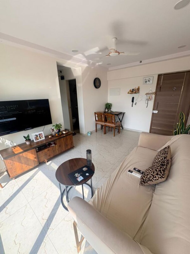 Living Room, andheri west 2 Bedroom 500 Sq.Ft. Apartment In Andheri West Mumbai 10189633