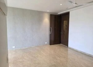 Room in 2 BHK Apartment at Castle Rock, Powai – for Sale