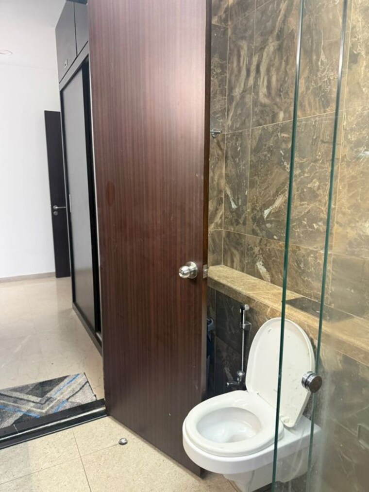 Bathroom, lnt-elixir-reserve 4 Bedroom 2197 Sq.Ft. Apartment In Powai Mumbai 10189735