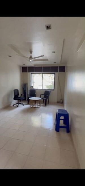 Room in 2 BHK Apartment at Gultekdi – for Sale