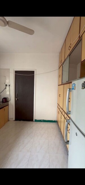 Room in 2 BHK Apartment at Gultekdi – for Sale