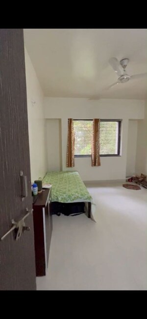 Room in 2 BHK Apartment at Gultekdi – for Sale