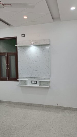 Room in 3 BHK Builder Floor at Indrapuram – for Sale