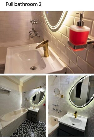 Bathroom in 3 BHK Builder Floor at Dlf Phase ii – for Rent