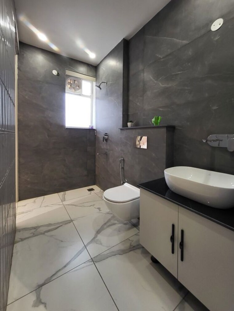Bathroom, ambala highway 3 Bedroom 1800 Sq.Ft. Apartment In Ambala Highway Chandigarh 10189768