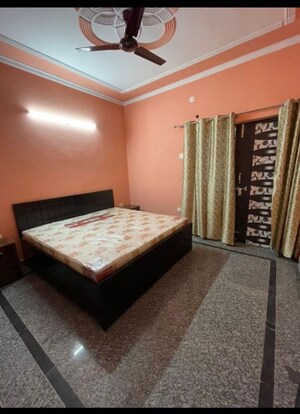 Bedroom in 2 BHK Builder Floor at Sector 45 – for Rent