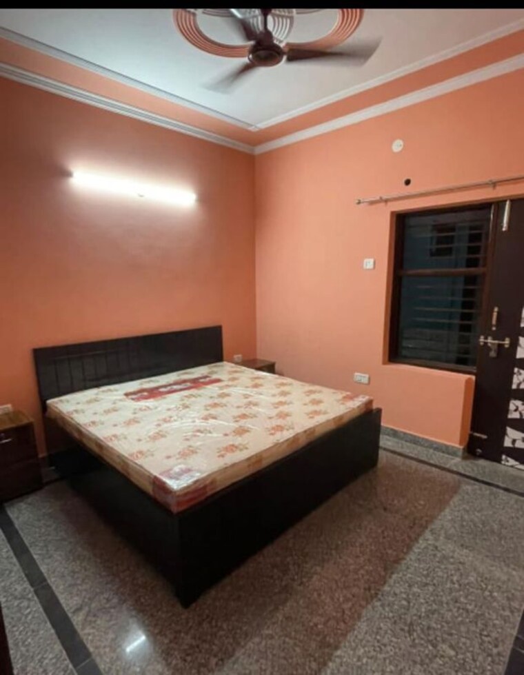 Bedroom, sector 45 2 Bedroom 1200 Sq.Ft. Builder Floor In Sector 45 Gurgaon 10189779