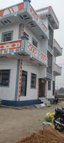 Plot For Sale in Kunti Raj Enclave