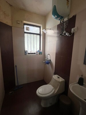Bathroom in 2 BHK Builder Floor at Huda CGHS, Sector 56 – for Rent