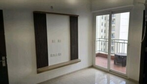 Room in 3 BHK Apartment at Omega Windsor Greens, Faizabad Road – for Rent