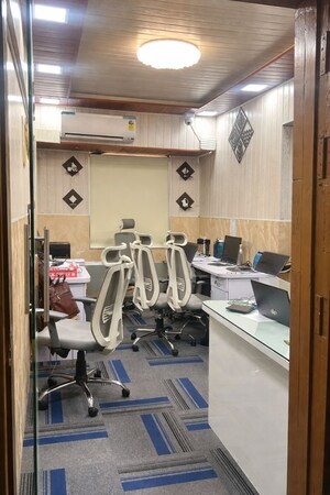  Office Space For Rent in Panch Pakhadi