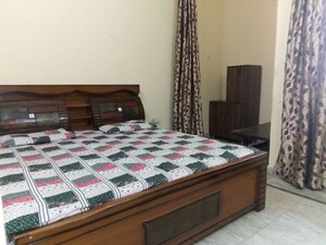 Bedroom in 2 BHK Builder Floor at Nawada – for Rent