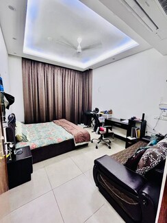 4 BHK + Servant Room,Study Room Apartment For Sale in SS The Leaf