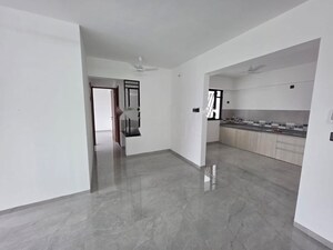 Room in 2 BHK Apartment at Unique Youtopia, Kharadi – for Rent