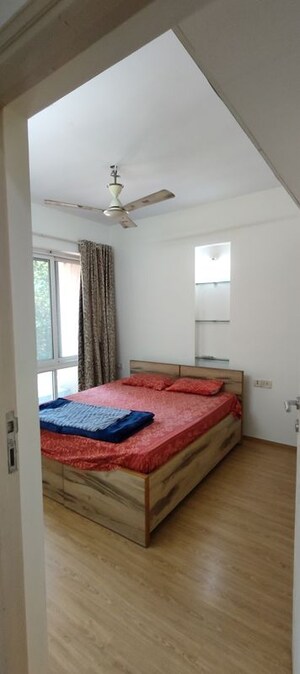 Bedroom in 3 BHK Apartment at Hiranandani Meadows, Manpada – for Rent