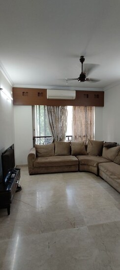 3 BHK + Extra Room Apartment For Rent in Hiranandani Meadows