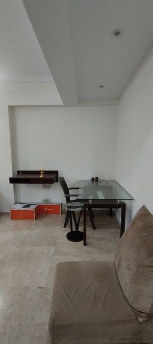 Living Room in 3 BHK Apartment at Hiranandani Meadows, Manpada – for Rent