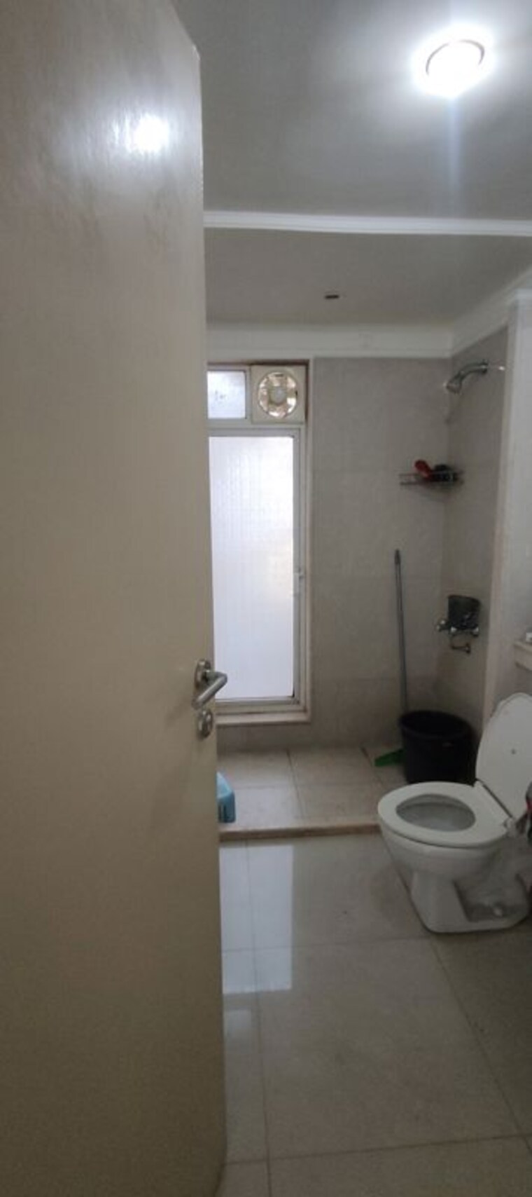 Bathroom, hiranandani-meadows 3 Bedroom 1050 Sq.Ft. Apartment In Manpada Thane 10189827