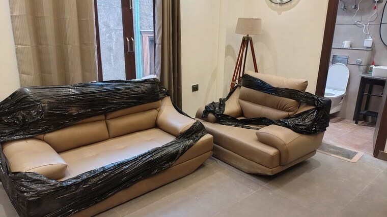 Living Room, saket 1 Bedroom 600 Sq.Ft. Builder Floor In Saket Delhi 10189835