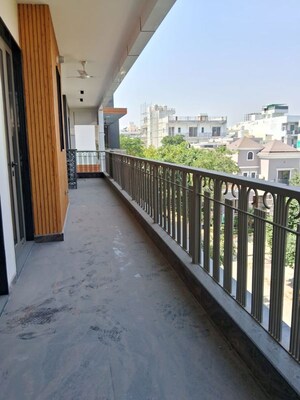 Balcony in 4 BHK Builder Floor at Sector 48 – for Rent