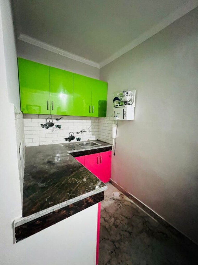 Kitchen, wazirabad 1 RK 200 Sq.Ft. Builder Floor In Wazirabad Gurgaon 10189806