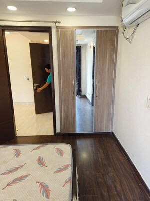 Furnished Amenities in 3 BHK Builder Floor at Sector 48 – for Rent