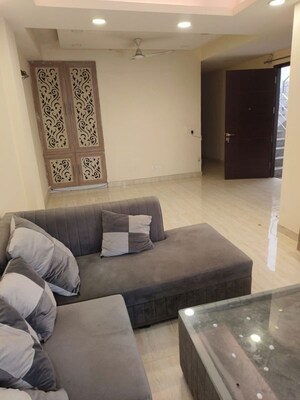 Living Room in 3 BHK Builder Floor at Sector 48 – for Rent