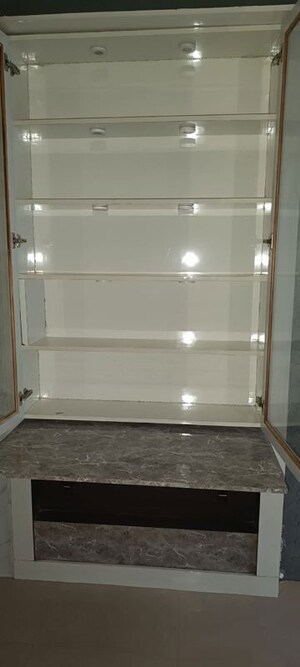 Furnished Amenities in 3 BHK Builder Floor at BPTP Parkland Pride, Sector 77 – for Sale