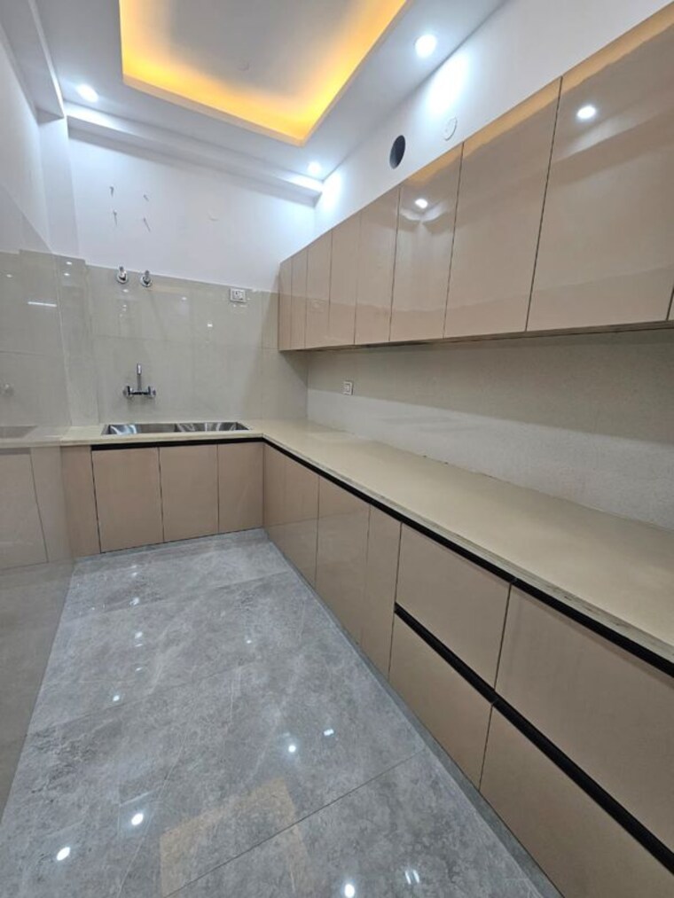 Kitchen, maidan garhi 3 Bedroom 1500 Sq.Ft. Builder Floor In Maidan Garhi Delhi 10189854