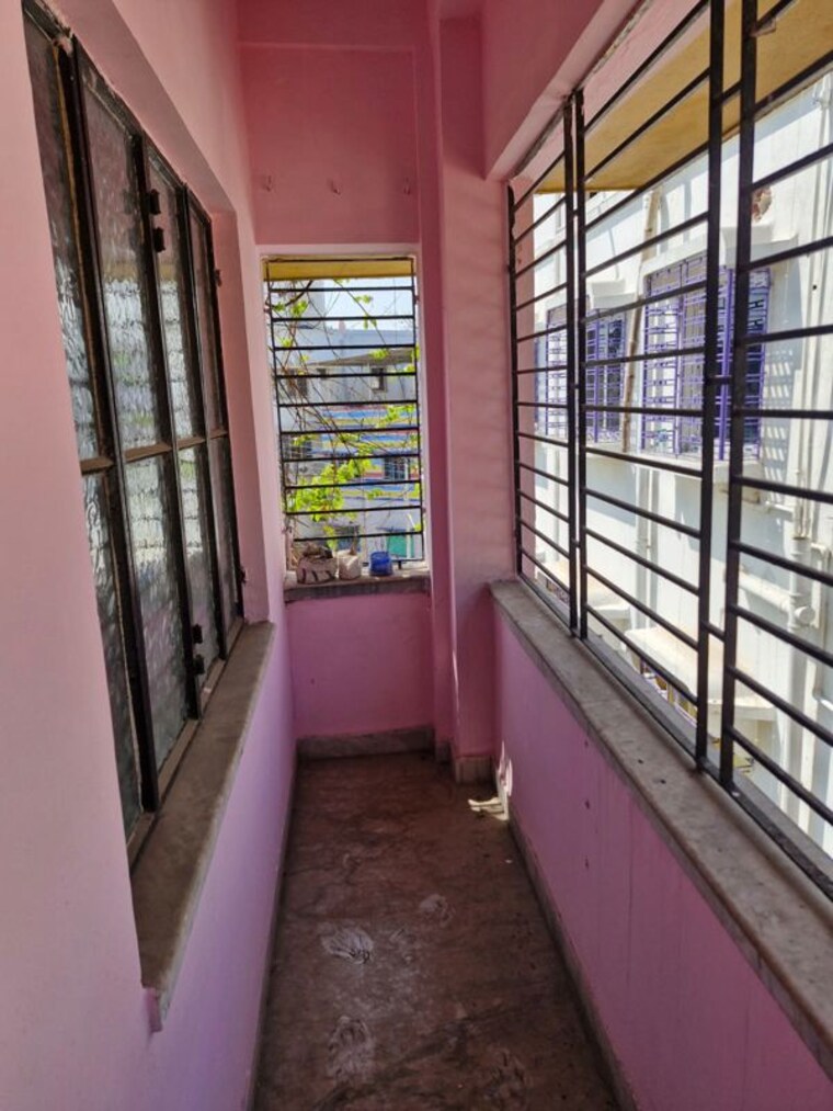 Balcony, srinagar 1 Bedroom 384 Sq.Ft. Apartment In Srinagar Kolkata 10175547