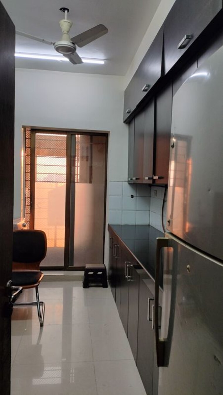 Kitchen, oberoi-realty-woods 5 Bedroom 2100 Sq.Ft. Apartment In Goregaon East Mumbai 10189867