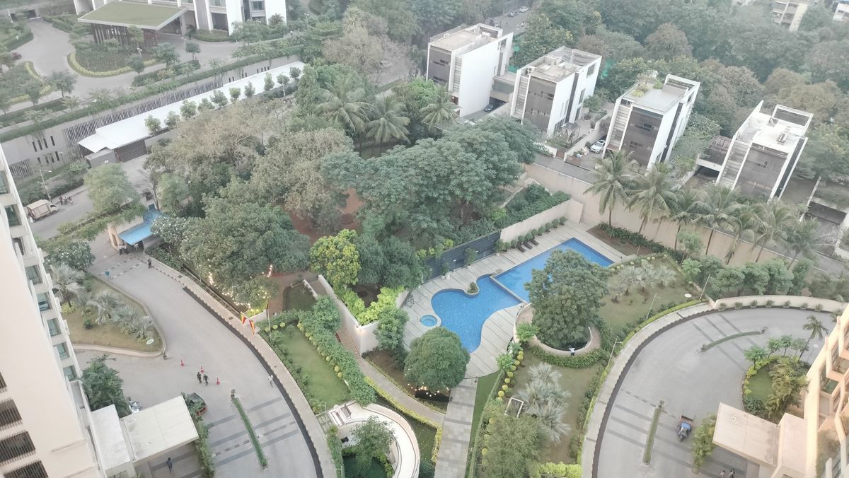 5 BHK Apartment For Rent in Oberoi Realty Woods