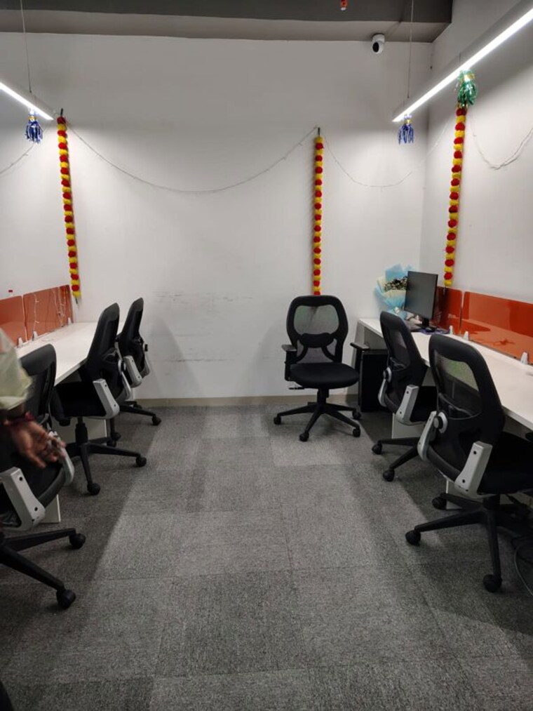 Gym, akshar-business-park Commercial Office Space 2000 Sq.Ft. In Vashi Sector 19f Navi Mumbai 10189931
