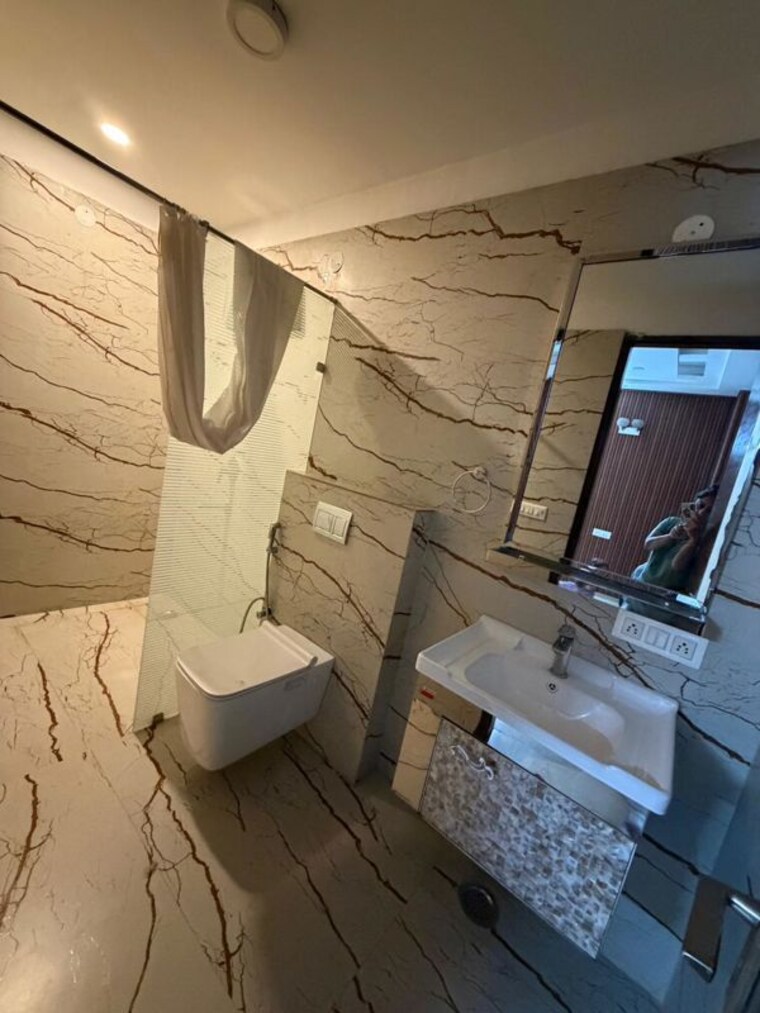 Master Bedroom, sector 48 4 Bedroom 350 Sq.Yd. Builder Floor In Sector 48 Gurgaon 10189942
