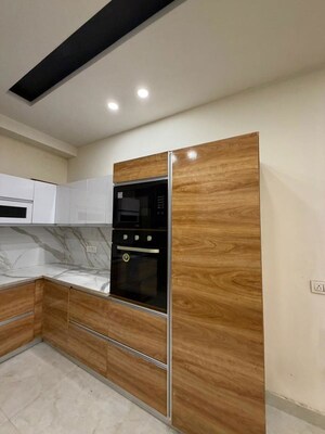 Kitchen in 4 BHK Builder Floor at Sector 48 – for Rent