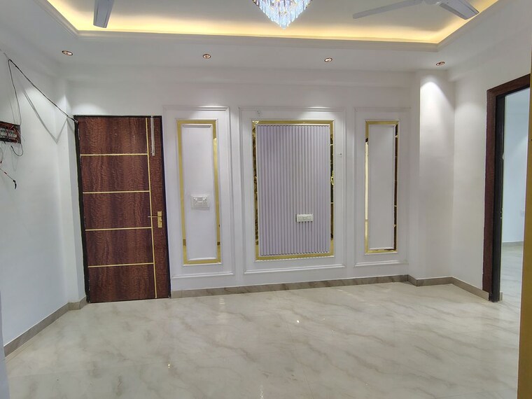 Room, sector 20 2.5 Bedroom 1200 Sq.Ft. Builder Floor In Sector 20 Noida 10189944