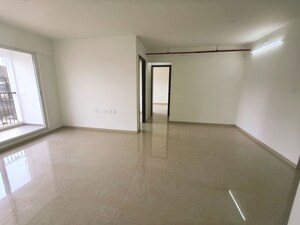 Room in 2 BHK Apartment at Anand Green Crest, Hadapsar – for Sale