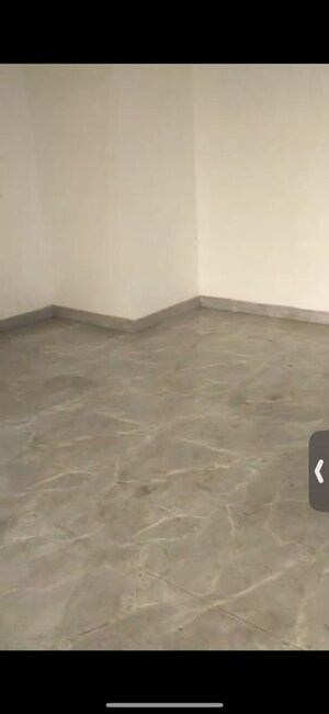 Room in 2 BHK Independent House at Delta I Greater Noida – for Rent