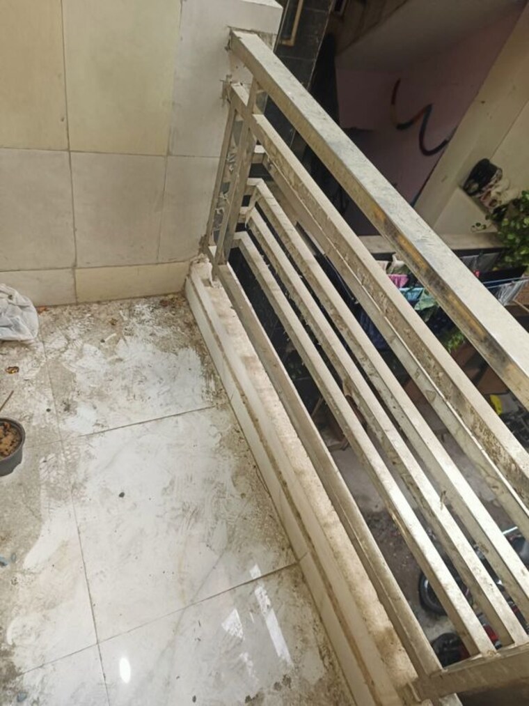 Balcony, govindpuri 3 Bedroom 900 Sq.Ft. Builder Floor In Govindpuri Delhi 10189989