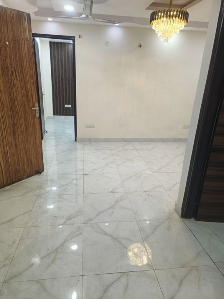 Room, govindpuri 3 Bedroom 900 Sq.Ft. Builder Floor In Govindpuri Delhi 10189989