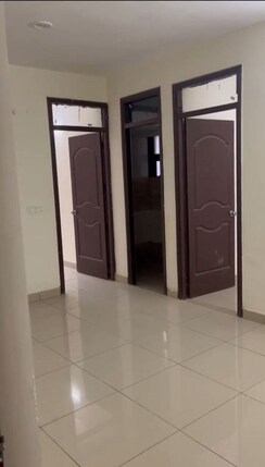 2 BHK Apartment For Rent in Charms Castle