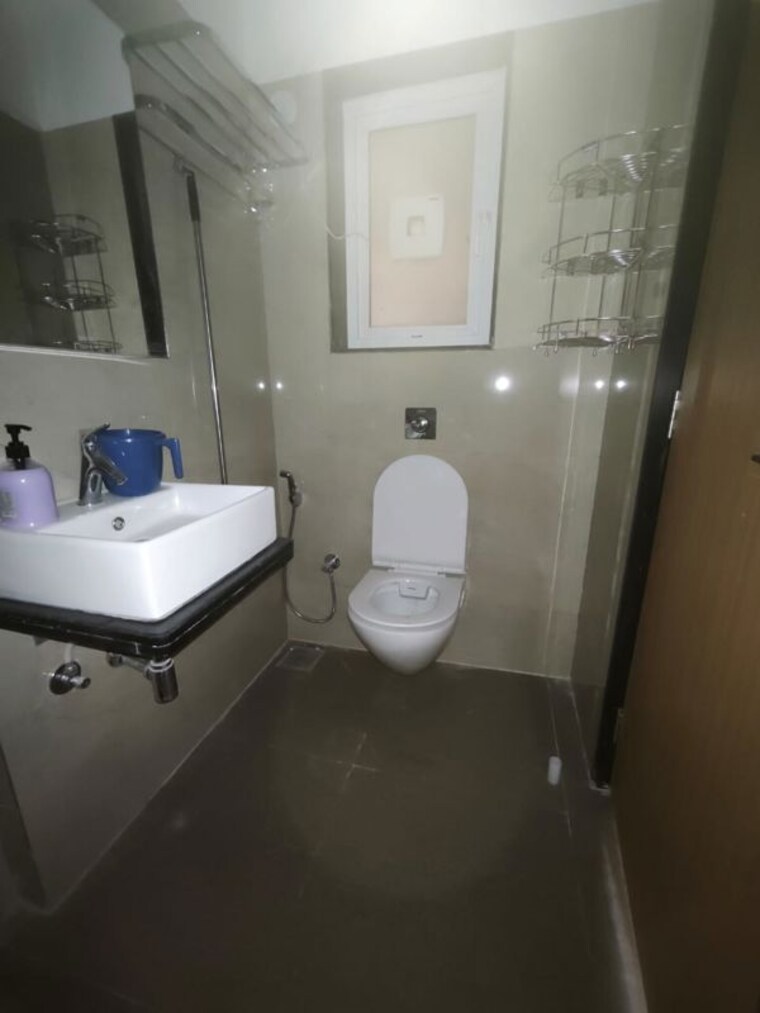 Bathroom, vaibhav-queens-park 2 Bedroom 750 Sq.Ft. Apartment In Chembur Mumbai 10190022