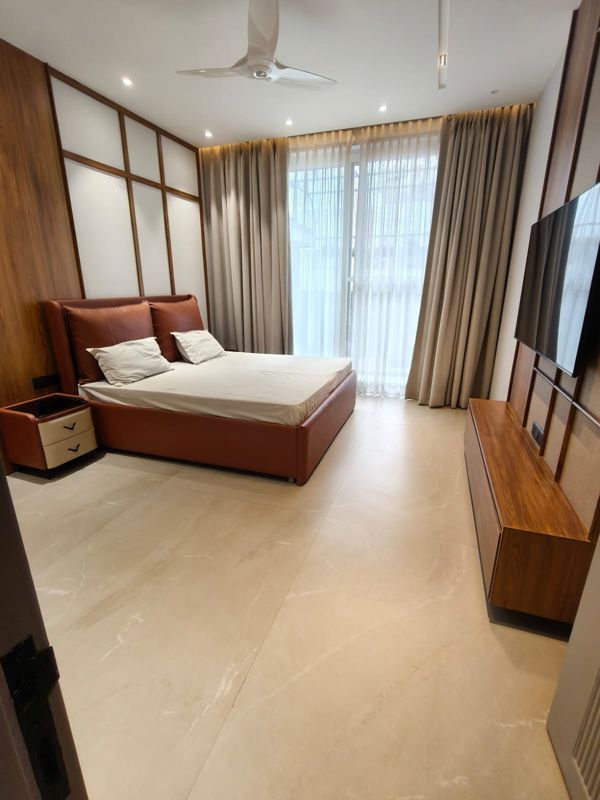 3 BHK + Pooja Room,Servant Room Builder Floor For Rent in Sector 21D