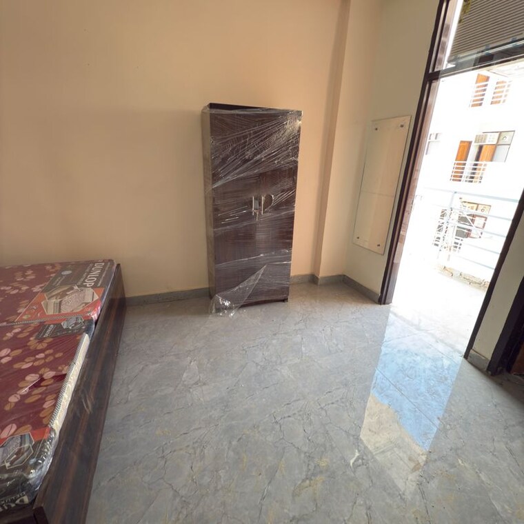 undefined, sector 18 1 RK 160 Sq.Ft. Builder Floor In Sector 18 Gurgaon 10190105