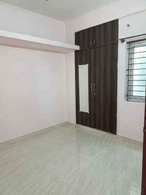 Room in 2 BHK Builder Floor at Hsr Layout – for Rent