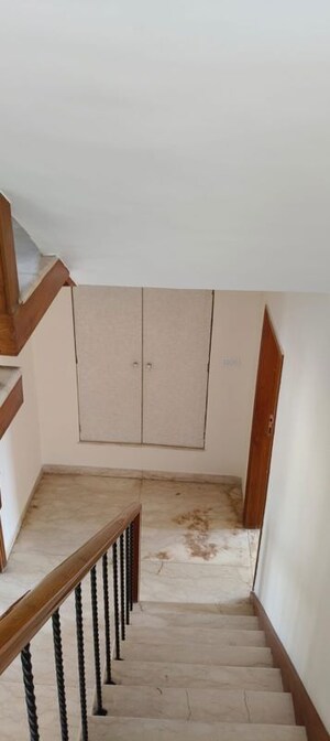 Furnished Amenities in 3 BHK Apartment at Tanna Residency, Prabhadevi – for Sale